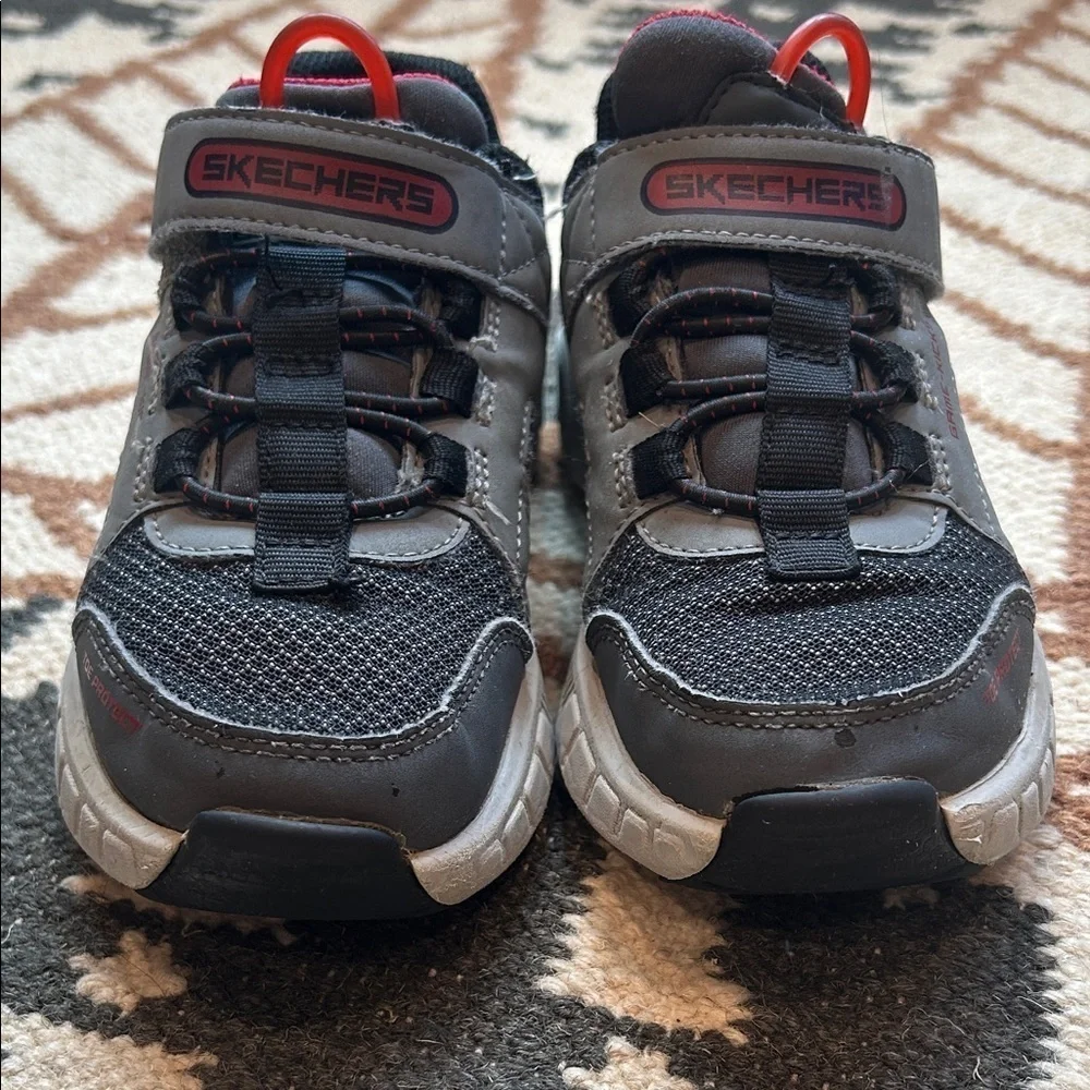 Skechers fun durable